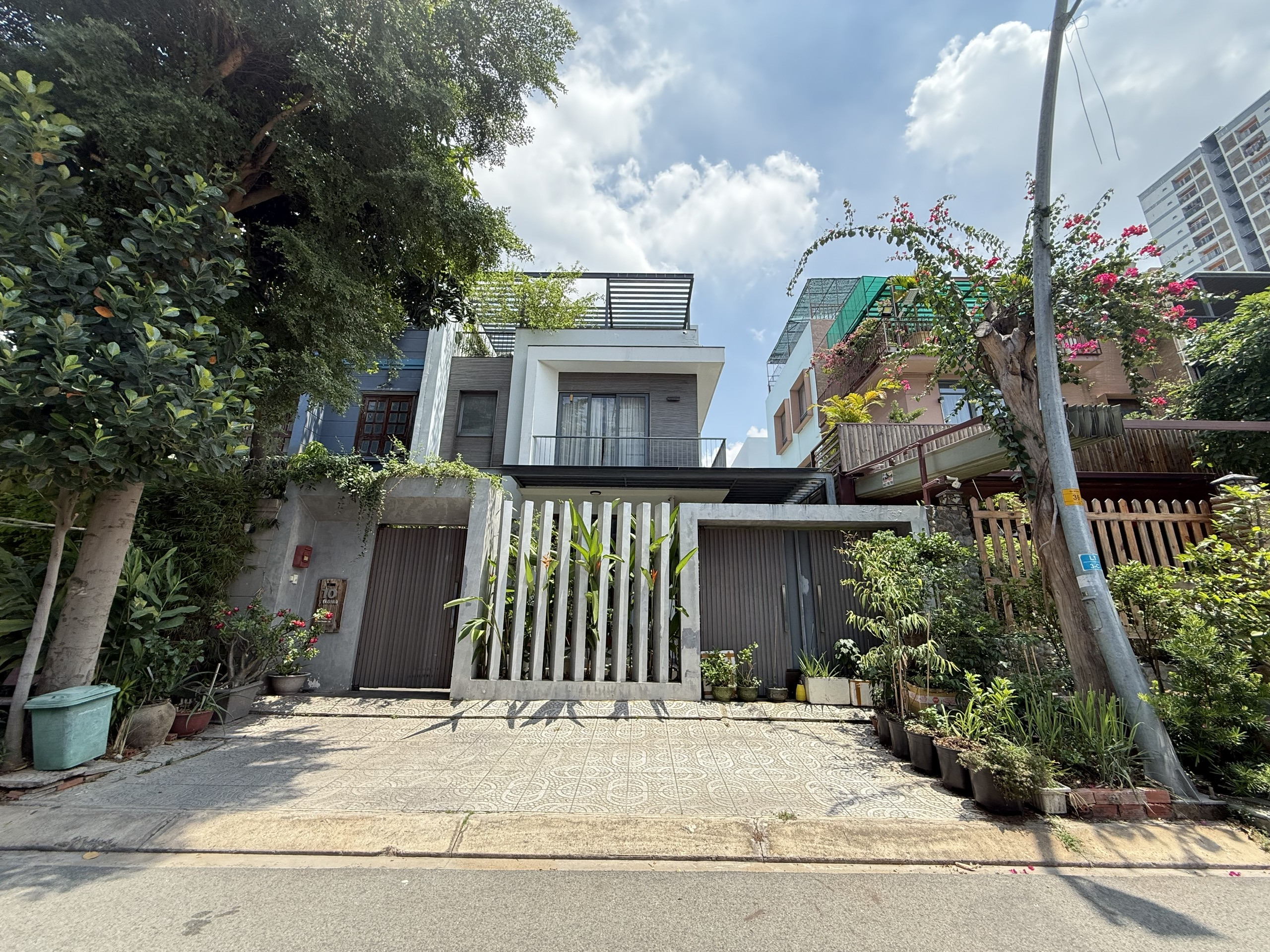 Bán Biệt Thự Jamona City Quận 7 – H8 Đường Số 4, View Club House, Full Nội Thất, Giá 22,5 Tỷ