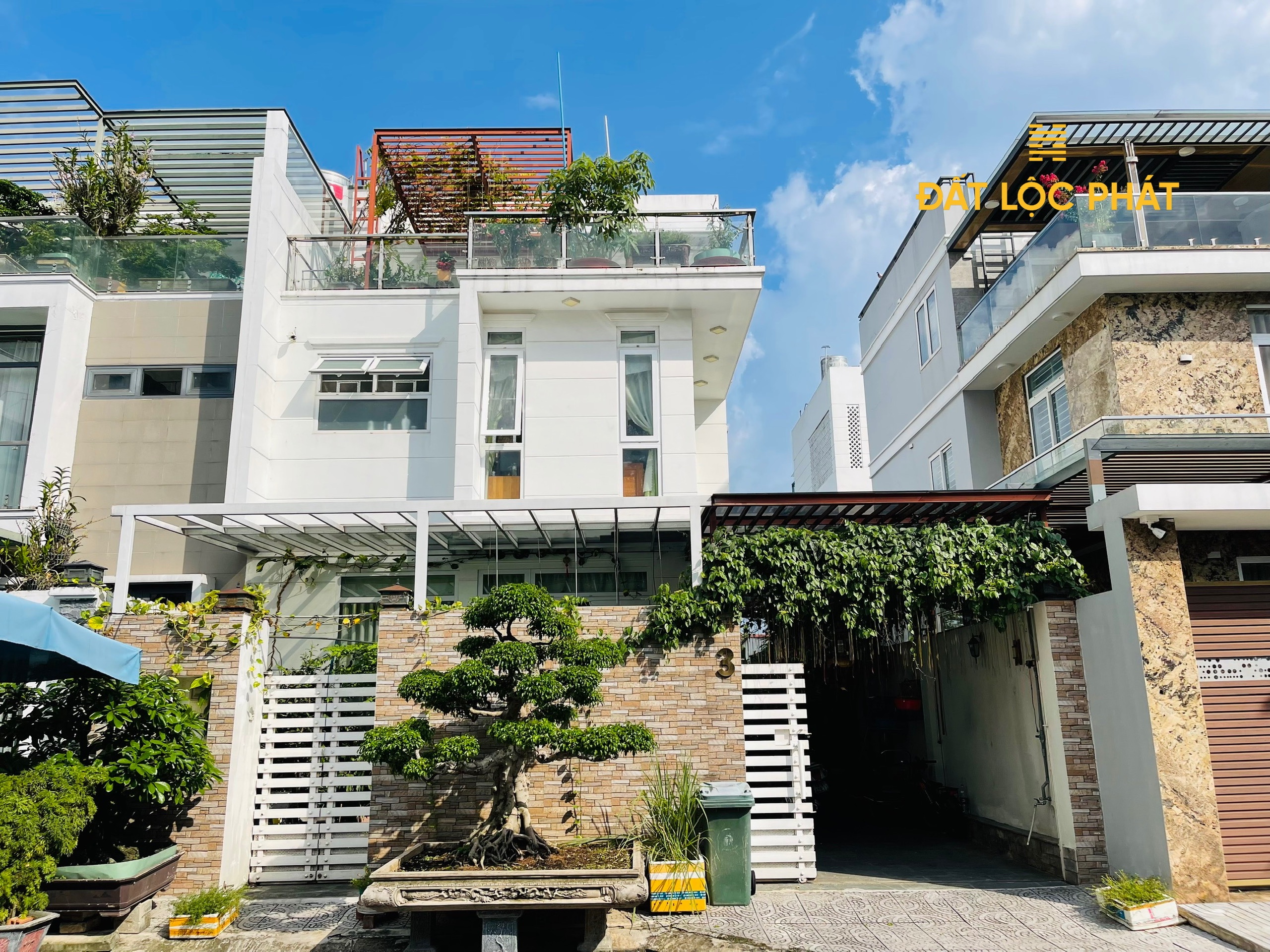 z6958001686035_83f7aa619ba983e9b90069a501b80c82