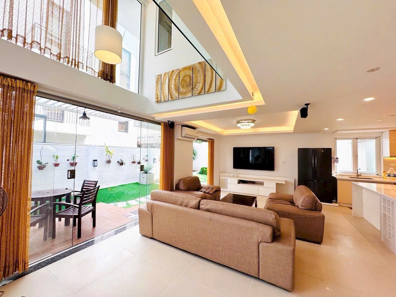 z6960566118105_389085796209aabea63faaac0a805997