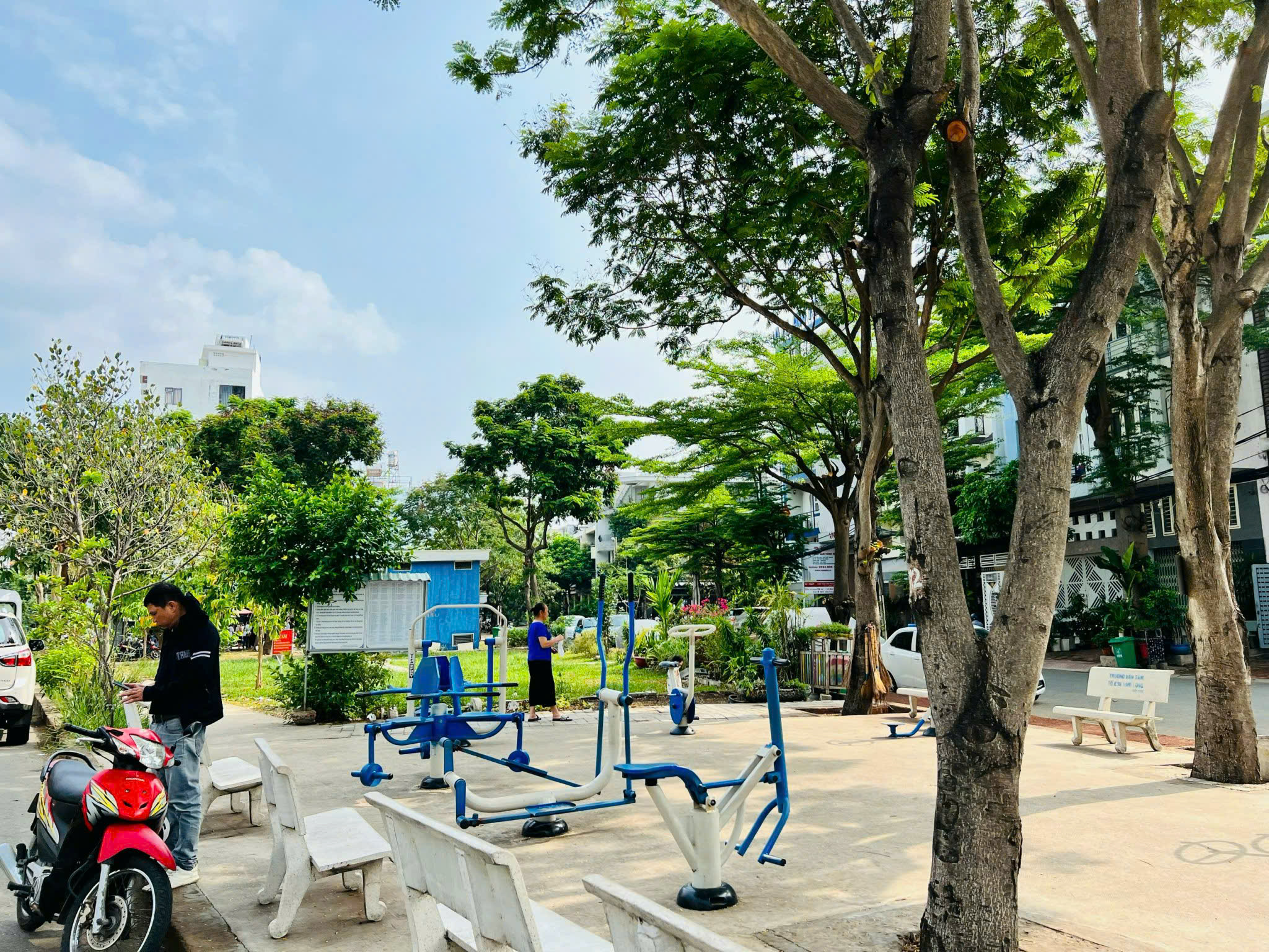 z6988798827152_19823fef5853fa240239ae3b7aef7172