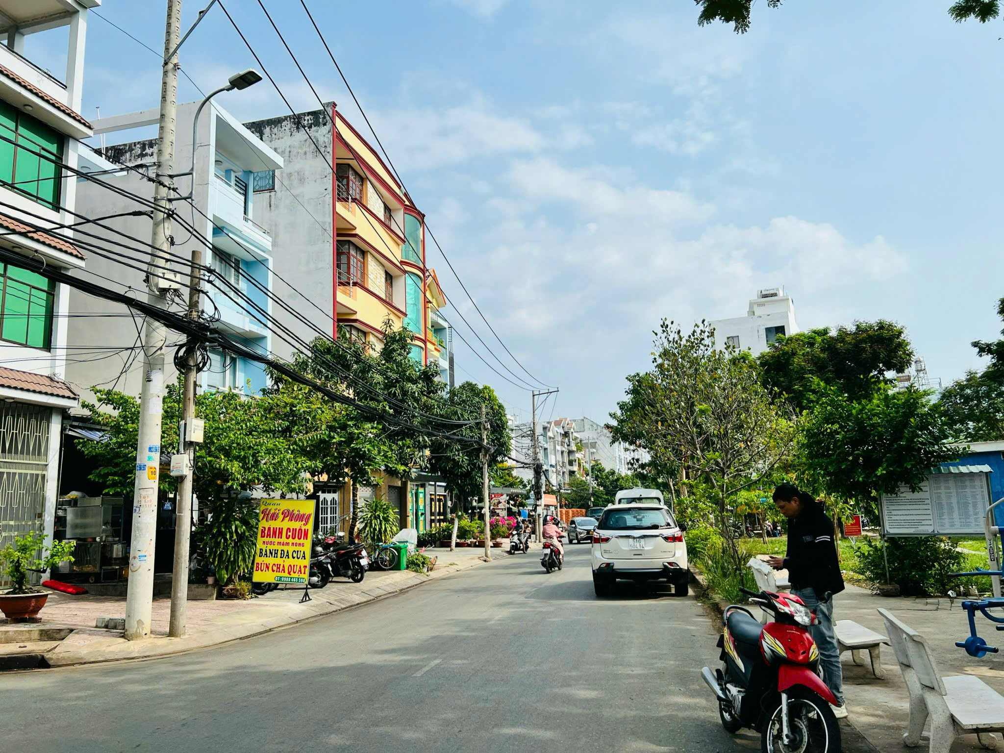 z6988798833997_1666b6b88d83503f1f8eedb4dc4d3576