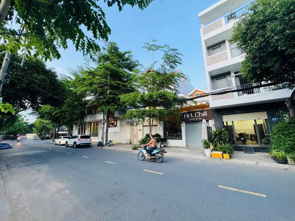 z7006745318242_5aef63aecf300dcac804c400b1f73e99