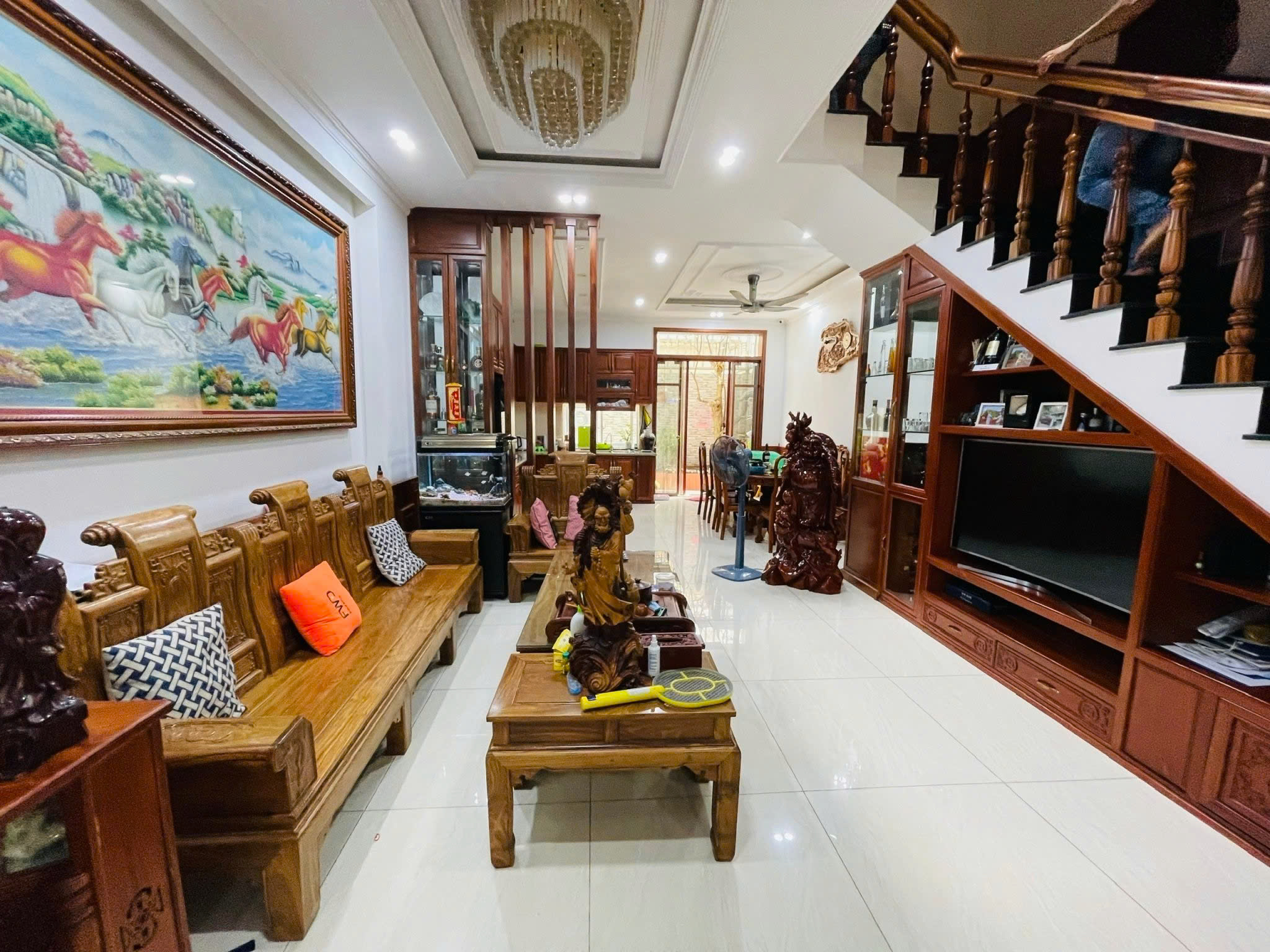 z6922571360313_ef81050c9addf727720ed72679d440f0