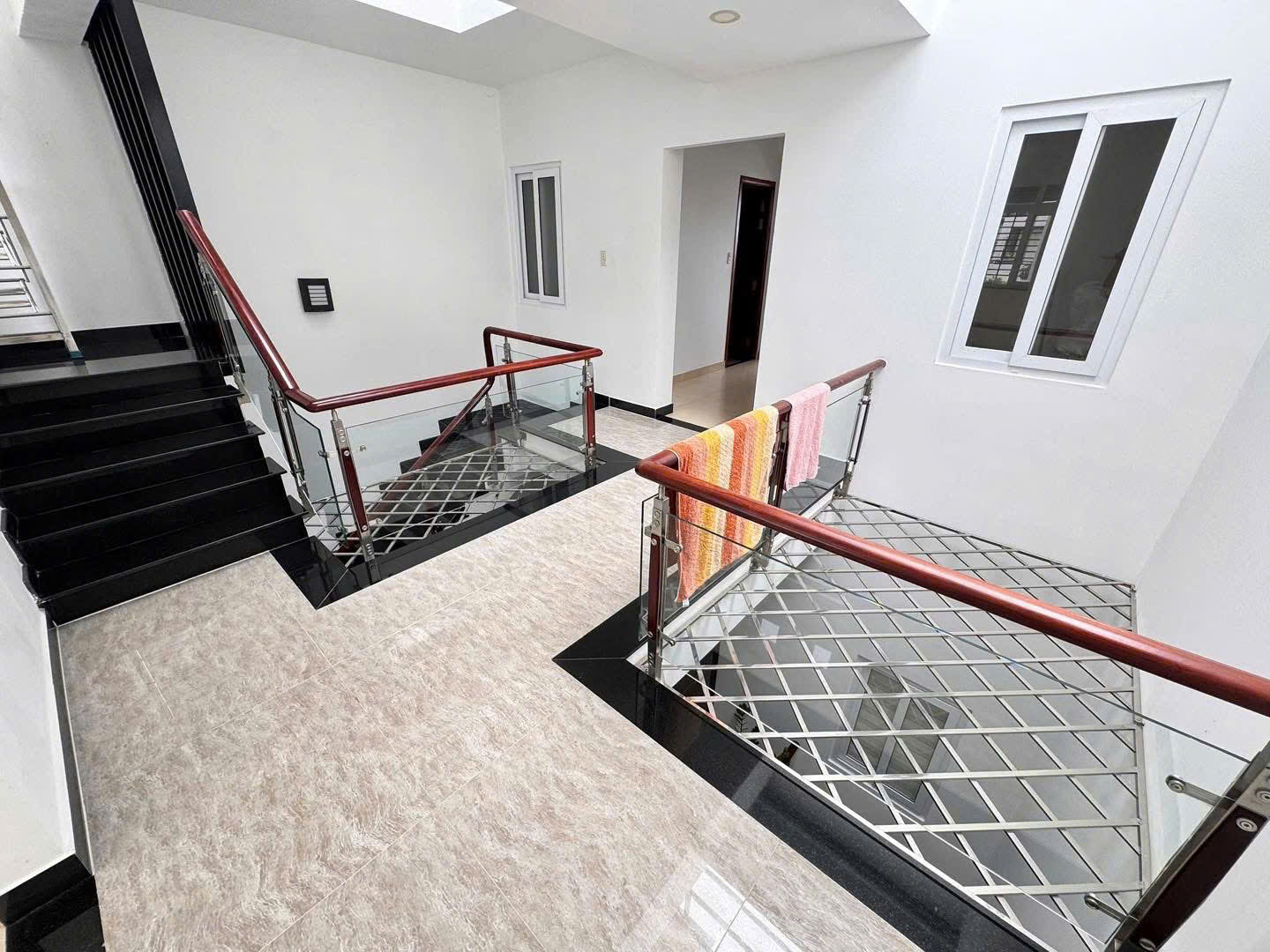 z7077607827000_9fcd77f585c101baa1d372c383b5f9d5