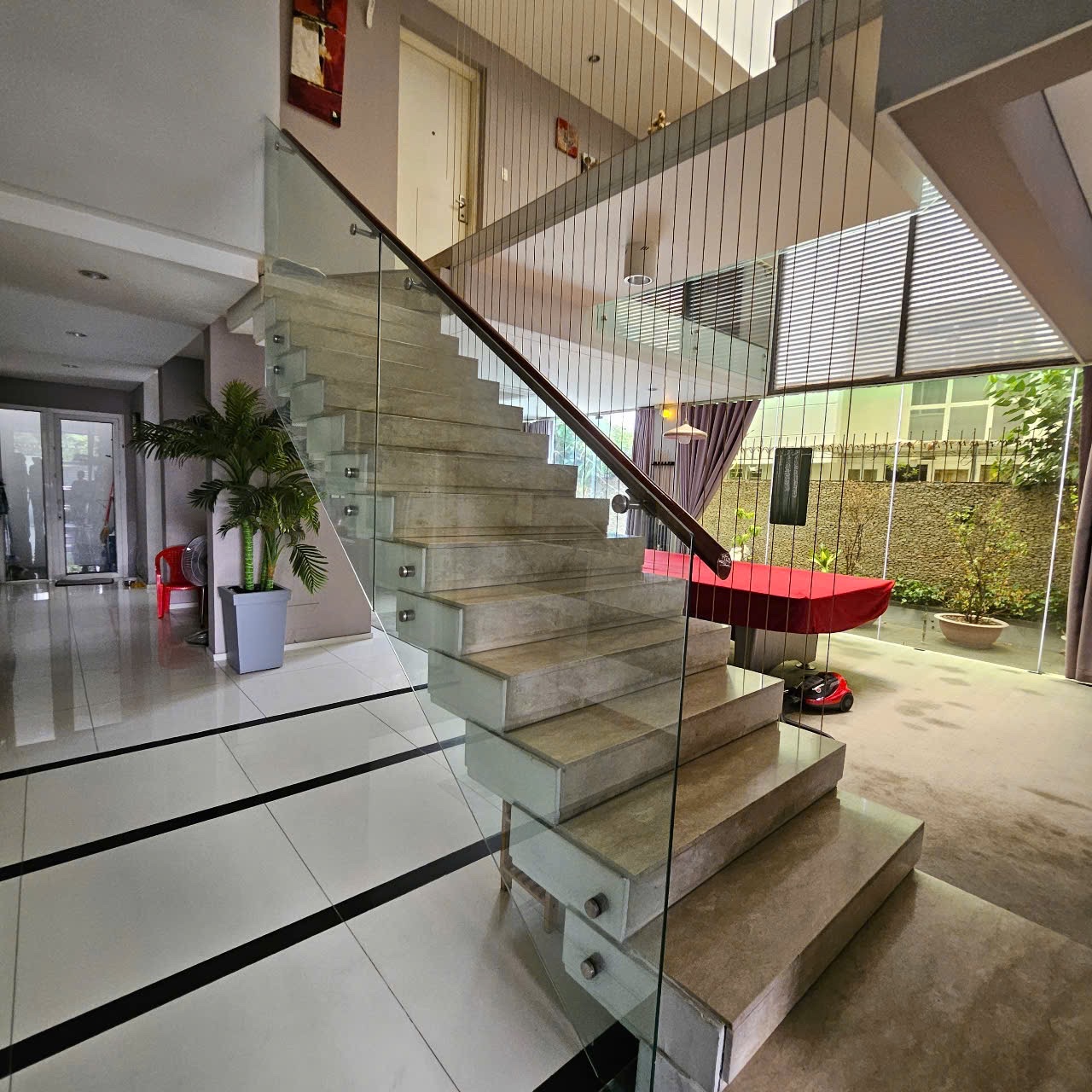 z7084097647933_082eccba747496d52e1ceb9309afdb79