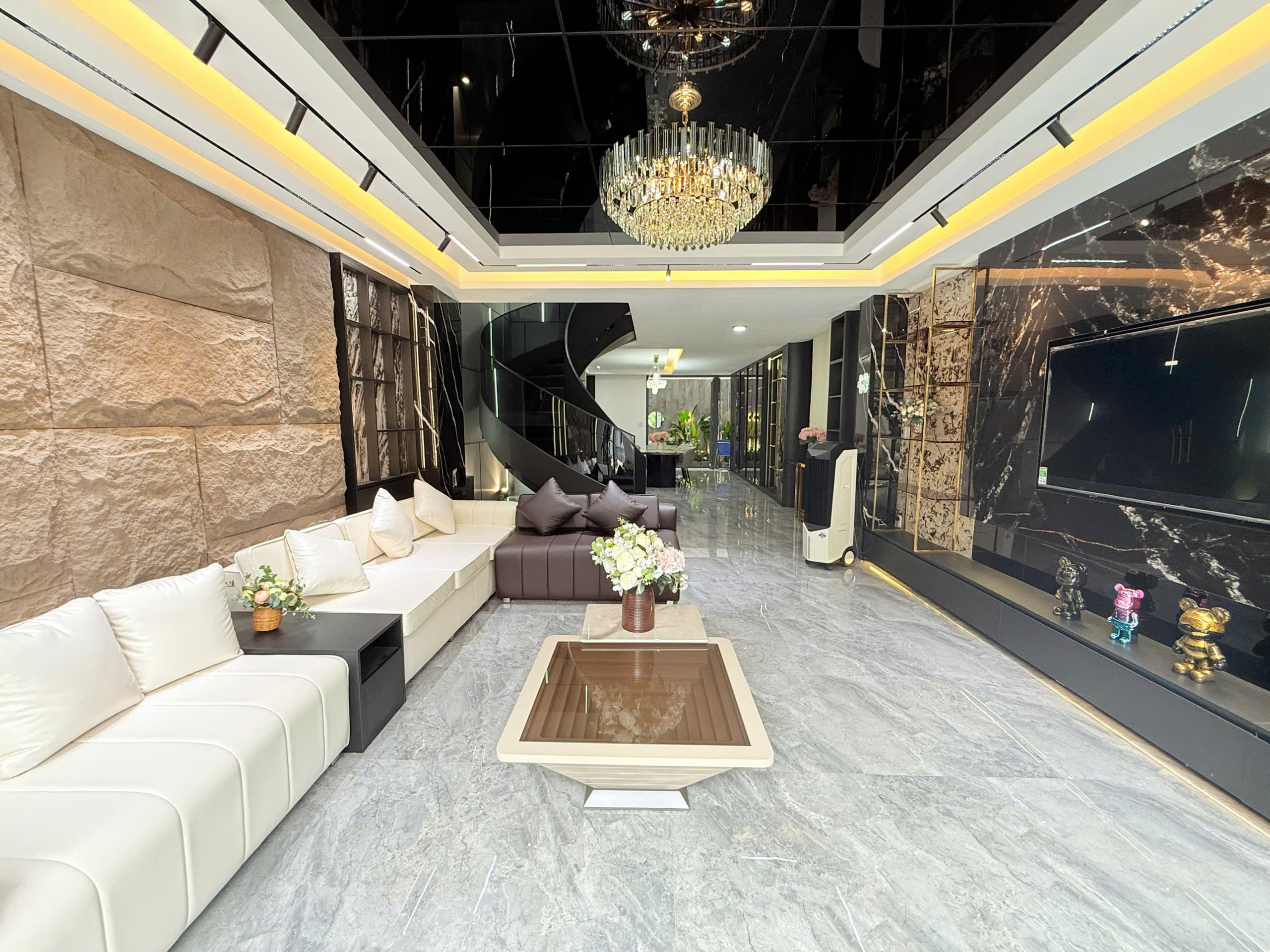 z7108318144913_63005db1a508d89e9aa77f00b98f9154