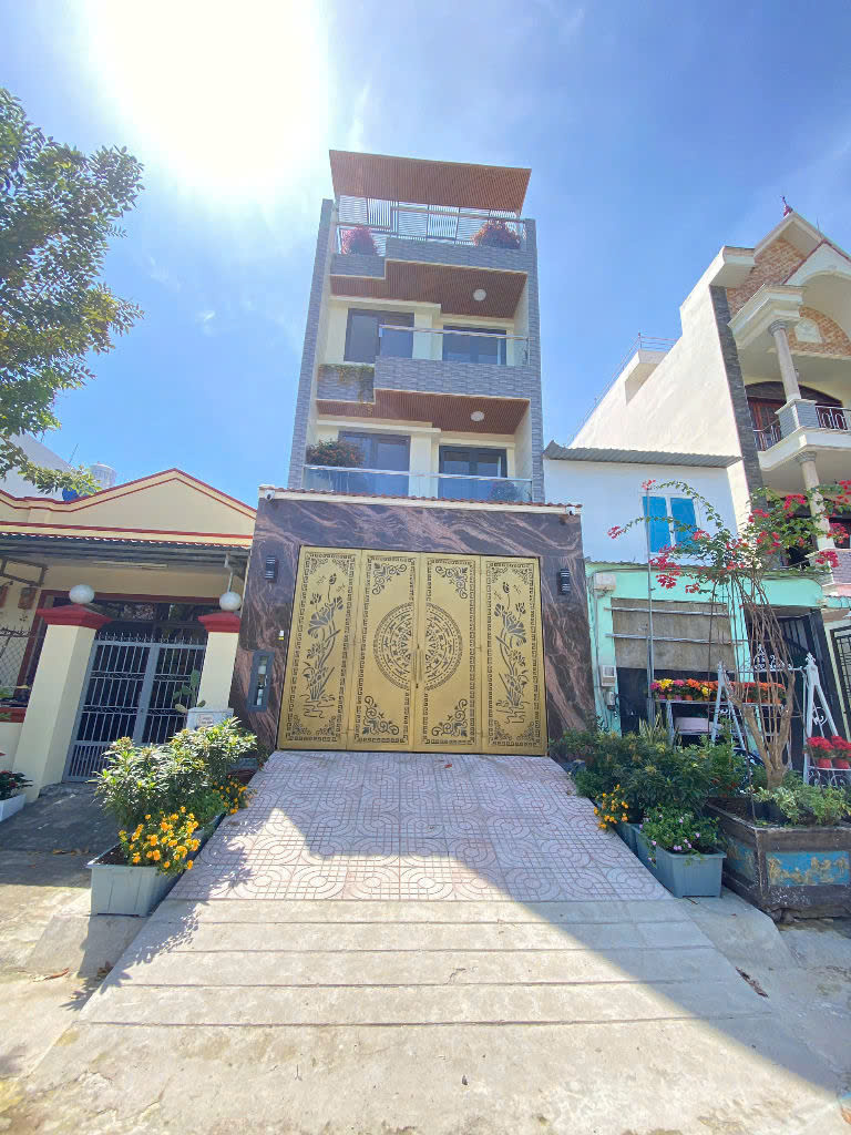 Bán Nhà Đường D4, Phường Phú Mỹ – Quận 7 | Có Thang Máy, Full Nội Thất, Sổ Hồng Riêng