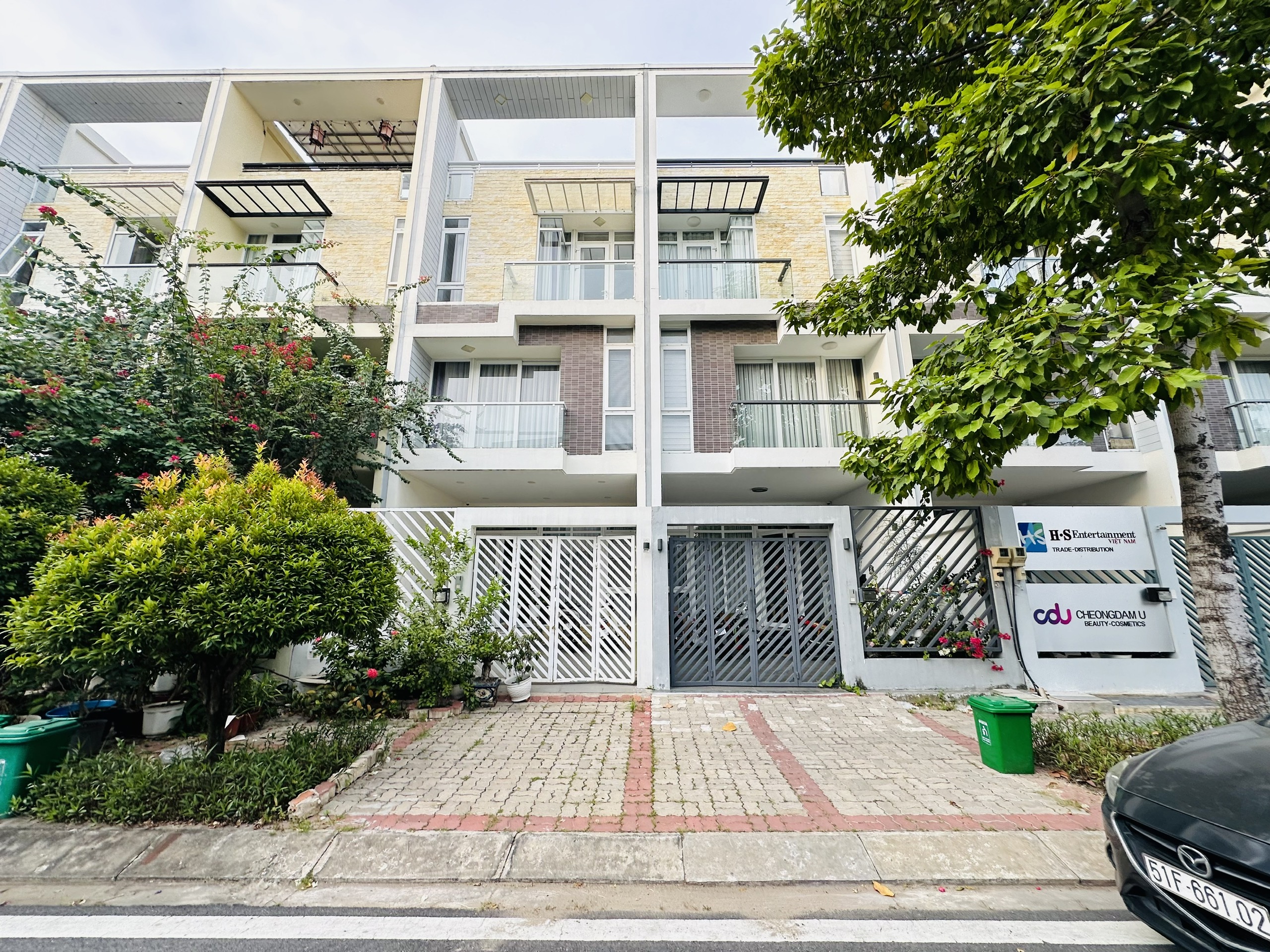 Bán nhà phố Jamona Golden Silk Quận 7 – View công viên thoáng mát